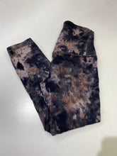 Load image into Gallery viewer, Lululemon tie dye leggings 6