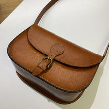 Load image into Gallery viewer, Dust leather crossbody