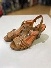Load image into Gallery viewer, Via Spiga heeled sandals 7