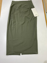 Load image into Gallery viewer, Lululemon Nulu Skirt 6 NWT
