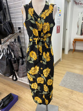 Load image into Gallery viewer, Forster 90's era sunflower dress NWT M
