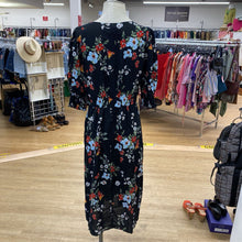 Load image into Gallery viewer, Banana Republic floral dress 12