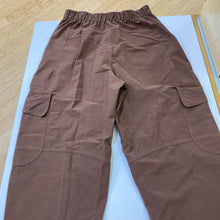 Load image into Gallery viewer, Lululemon cargo pants 28