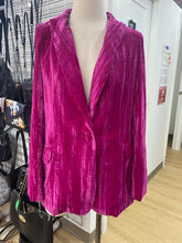 Load image into Gallery viewer, Nasty Gal crushed velvet blazer 2