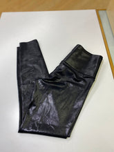 Load image into Gallery viewer, Knix coated leggings S