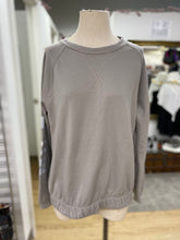 Load image into Gallery viewer, Lululemon fleece lined pullover 10
