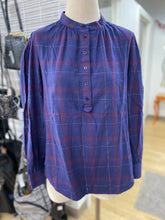 Load image into Gallery viewer, Brooks Brothers metallic detail popover 10