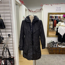 Load image into Gallery viewer, Creenstone coat 40