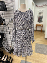 Load image into Gallery viewer, Banana Republic dress S