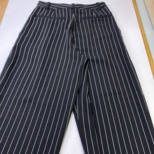 Load image into Gallery viewer, Babaton striped pants 2