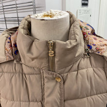 Load image into Gallery viewer, Desigual zip out knit sleeves quilted jacket/vest 38