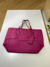 Load image into Gallery viewer, Michael Kors leather tote bag