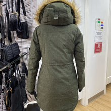 Load image into Gallery viewer, Lole winter coat S