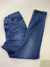 Load image into Gallery viewer, Denim Forum jeans 25