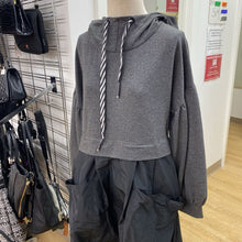 Load image into Gallery viewer, Sassy Split dress S