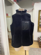 Load image into Gallery viewer, Columbia teddy/nylon vest XL