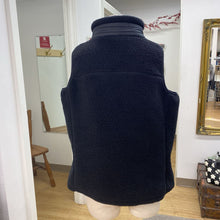 Load image into Gallery viewer, Columbia teddy/nylon vest XL