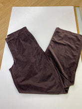 Load image into Gallery viewer, Levis baggy Velour trousers 25