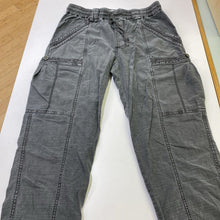 Load image into Gallery viewer, Anthropologie cargo pants 25