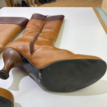 Load image into Gallery viewer, John Fluevog vintage boots 7.5