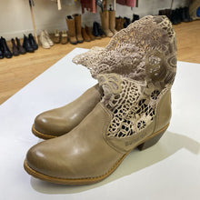 Load image into Gallery viewer, Bunker lace/leather boots NWT 10