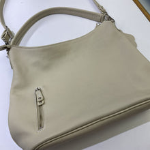 Load image into Gallery viewer, Roots leather crossbody