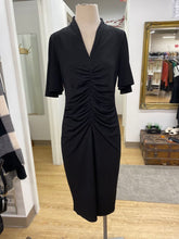 Load image into Gallery viewer, Maggy London ruched dress 10