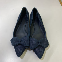 Load image into Gallery viewer, Tory Burch denim flats 8