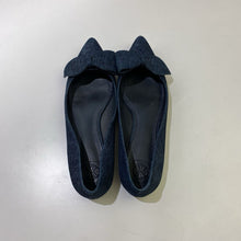 Load image into Gallery viewer, Tory Burch denim flats 8