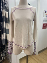 Load image into Gallery viewer, Free People knit sleeve top XL