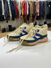 Load image into Gallery viewer, Sorel Ona RMX Chukka Waterproof boots 10