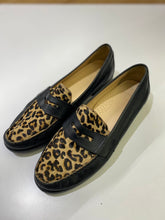 Load image into Gallery viewer, Cole Haan pony hair/leather loafers 9.5