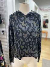 Load image into Gallery viewer, Anthropologie knit hooded top M