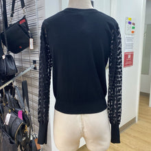 Load image into Gallery viewer, icone lace sleeve top M