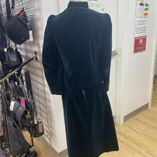 Load image into Gallery viewer, Arnoldi Creation vintage velour suit L