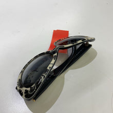 Load image into Gallery viewer, Kate Spade floral frame sunglasses