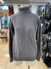 Load image into Gallery viewer, Icebreaker wool sweater S