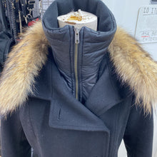 Load image into Gallery viewer, Soia Kyo Wool blend coat M