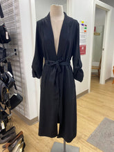 Load image into Gallery viewer, Babaton Kahlo robe coat NWT S