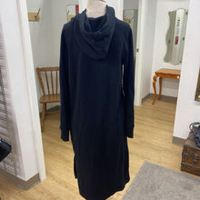 Load image into Gallery viewer, Roots sweatshirt dress M
