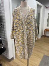 Load image into Gallery viewer, Shrinking Violet open cardi S