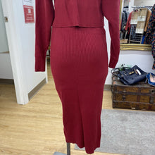 Load image into Gallery viewer, RW&CO knit ribbed skirt S