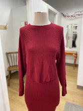 Load image into Gallery viewer, RW&CO ribbed sweater S