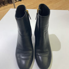Load image into Gallery viewer, Tory Burch block heel boots 7.5