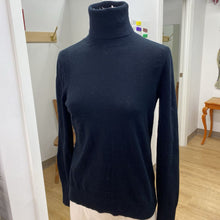 Load image into Gallery viewer, Banana Republic Turtleneck Sweater S