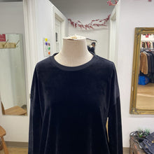 Load image into Gallery viewer, Juicy Couture velour sweater XL