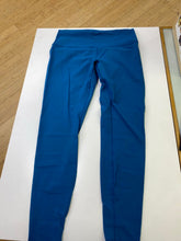Load image into Gallery viewer, Lululemon leggings 12