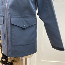 Load image into Gallery viewer, Hooké rain jacket XS