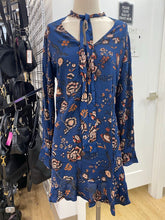 Load image into Gallery viewer, Sanctuary floral dress NWT M