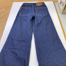 Load image into Gallery viewer, Massimo Dutti flare leg jeans 2